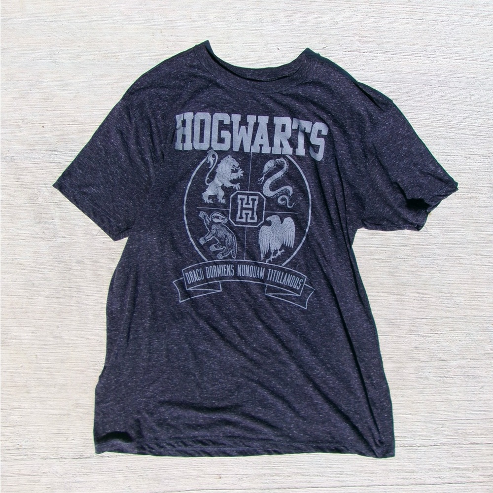 Dark Gray Hogwarts T-shirt